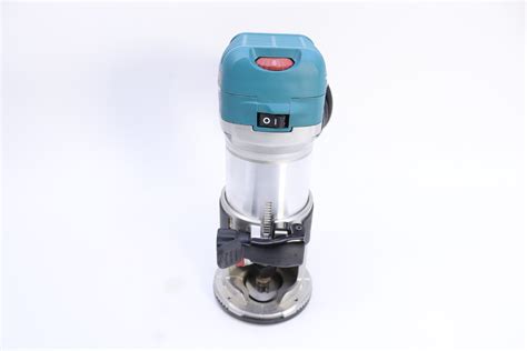 makita rt0701c lowest